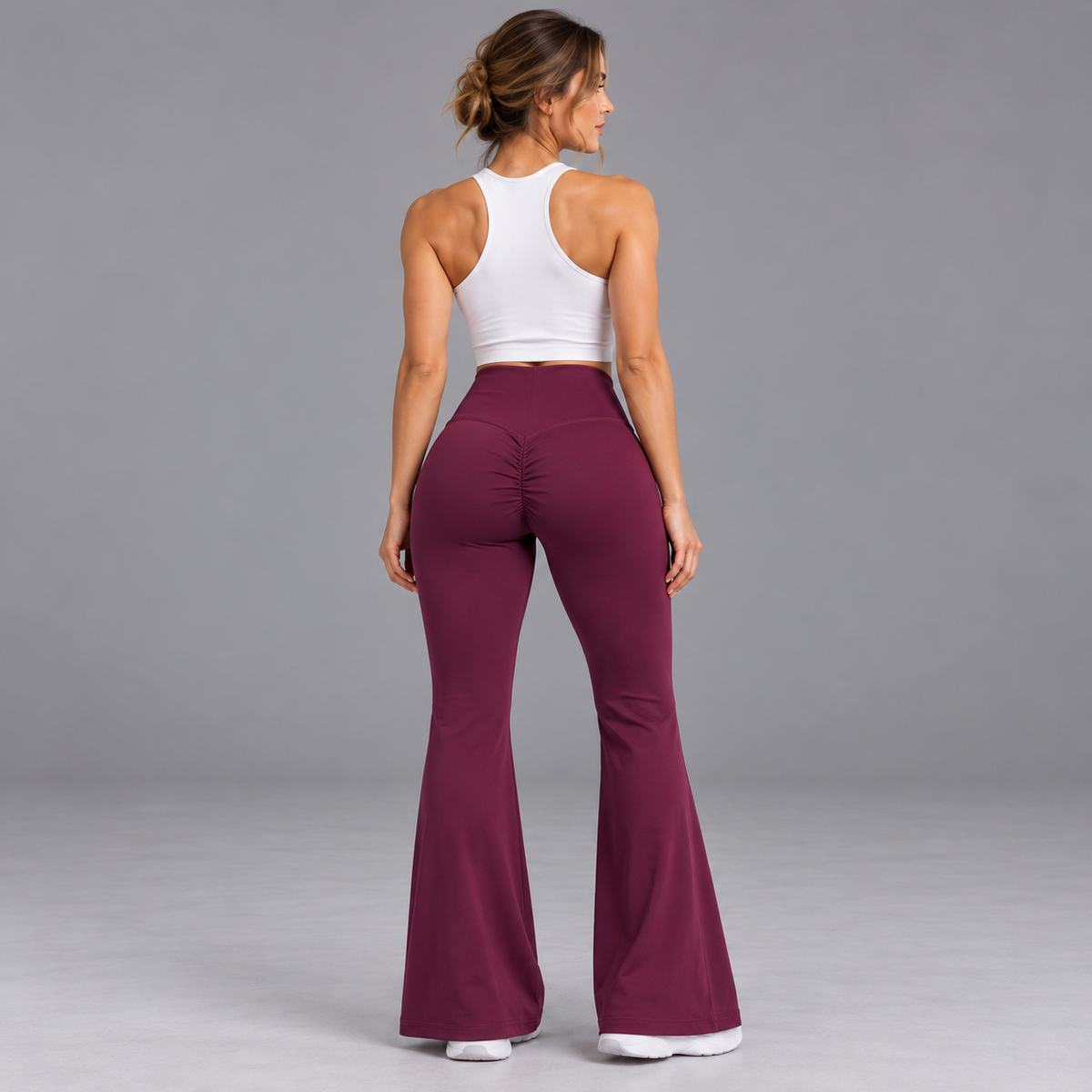 High-waisted wide-leg capri sports pants